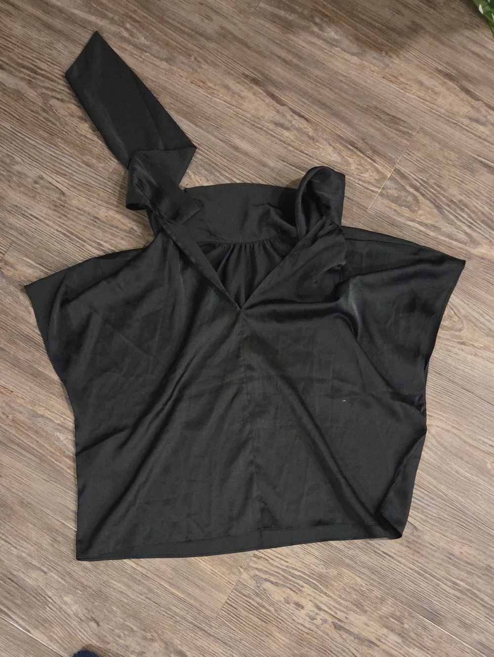 Banana Republic Black V-Neck Tie-Shoulder Relaxed Blouse